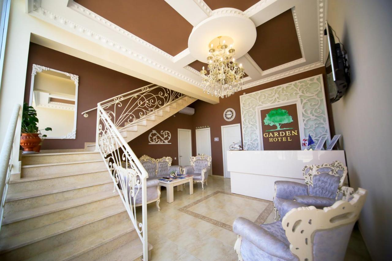 Garden Hotel Kutaisi Esterno foto